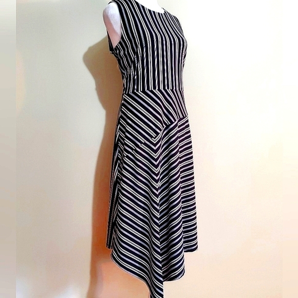 Banana Republic Black and White Striped Asymmetric Dress Medium - Picture 5 of 15